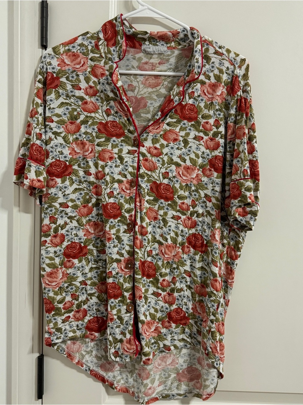 Posh Peanut Red & Green Rose-Print Short Sleeve Button Front Top